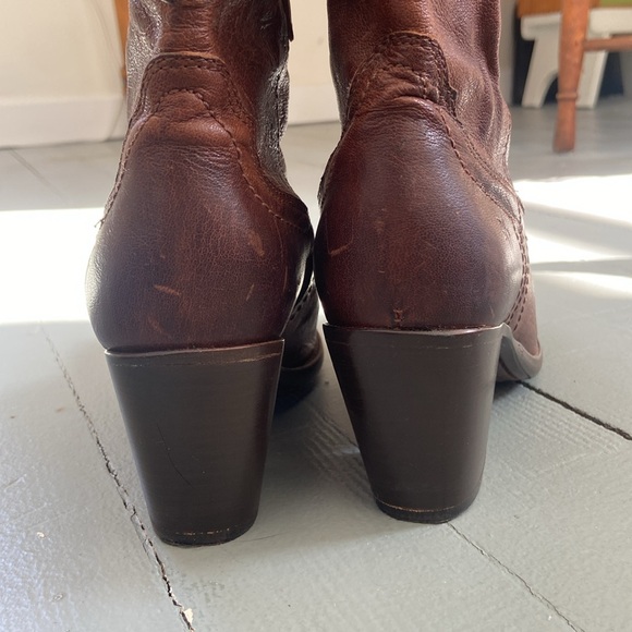 FRYE Brown Leather Western Cowboy Pull-On Ankle Boots - Picture 5 of 10